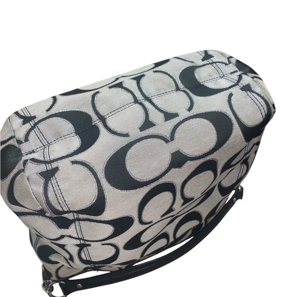 COACH 25676 Daisy Outline Signature Metallic Drawstring Bucket Bag - Picture 6 of 8